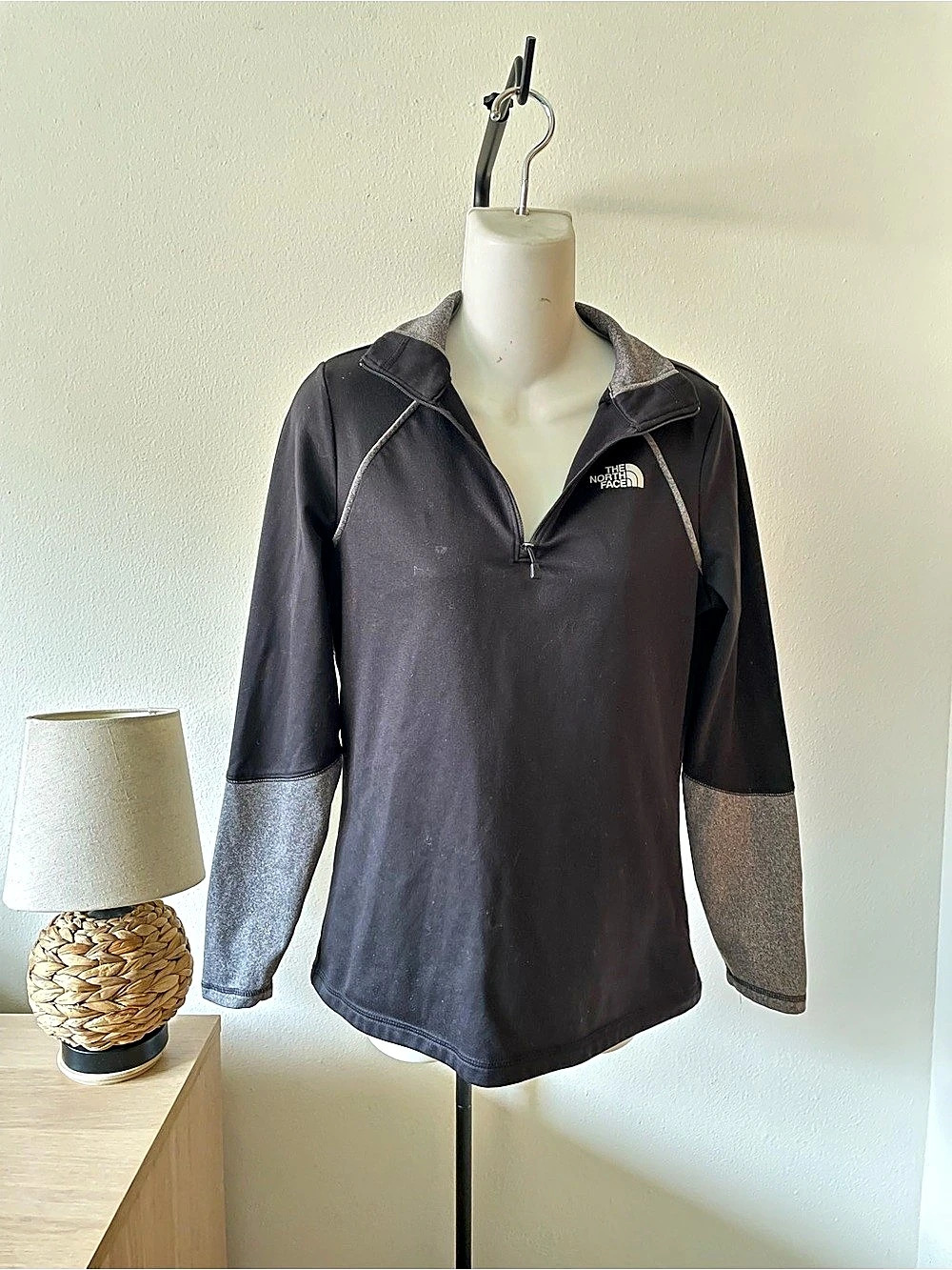 The North Face Women's Quarter-Zip Performance Fleece Pullover Black & Gray